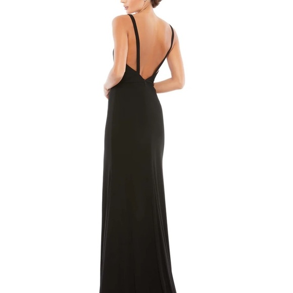 Mac Duggal 25846 NWT PLUNGE NECK HIGH SLIT GOWN - Picture 2 of 11